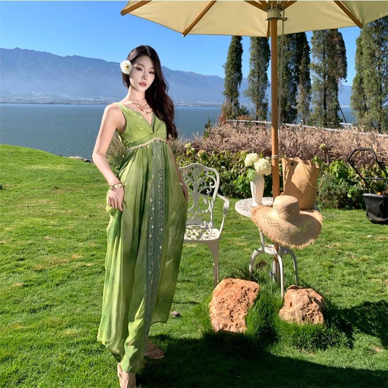 New Chinese Zen Cold Sense Smudged Green Beaded Backless Dress Photo Seaside Vacation Collar Suspender Dress