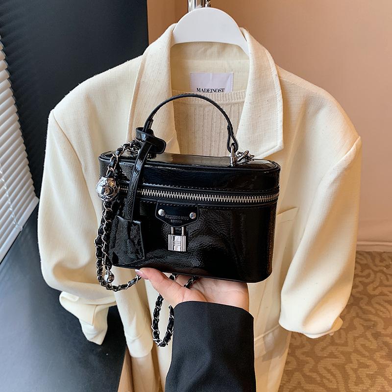 Niche fashion versatile handbag small bag women's 2025 summer chain bucket bag single shoulder messenger box bag