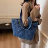 Retro large-capacity underarm bag women's 2025 new fashion denim tote bag simple shoulder commuter bag