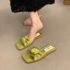 French Evening Breeze Slippers Women's Summer Wear 2025 New Temperament with Skirt New Chinese Open-toed Flat-bottomed Sandals
