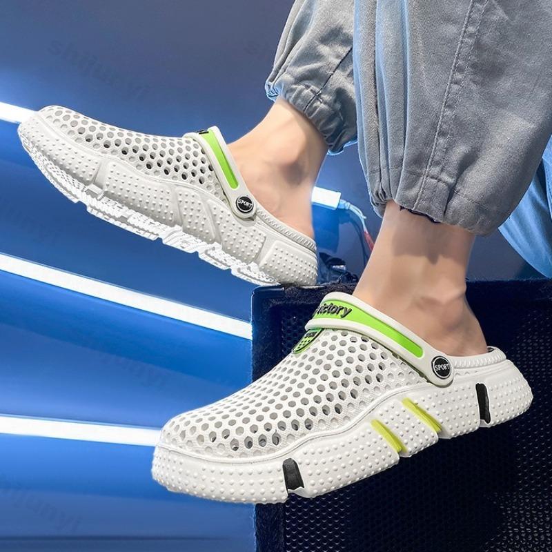 Fashion Men's Fashion Trend Summer Hollow Breathable Non Slip Slippers 2025 New Style Casual Outdoor Beach Comfortable Soft sole Sandals