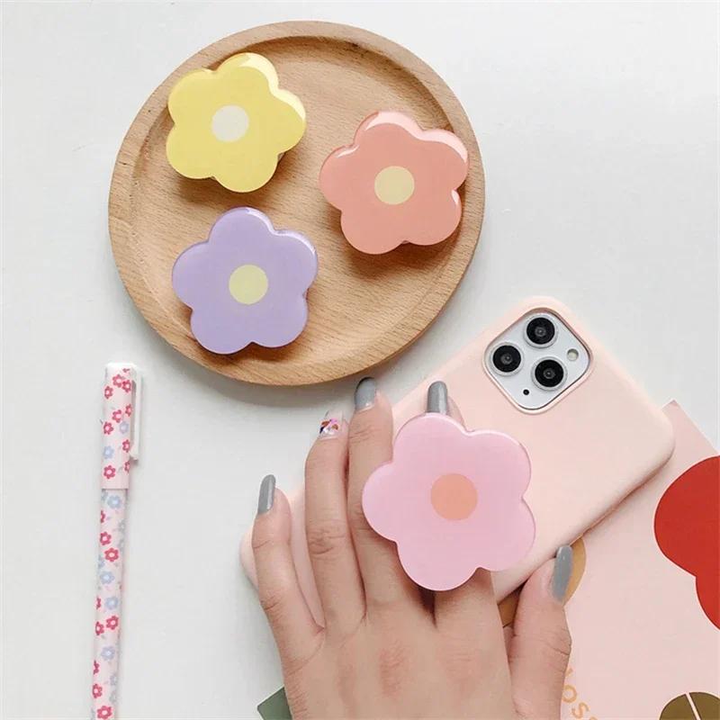 IPones 15 Finger Ring Griptok Expanding Stand Cute Flower Folding Expandable Mobile Phone Grip Holder Socket Pocket Support for