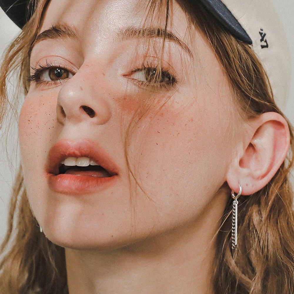 Drop-shaped chain bar one-touch earrings M03816