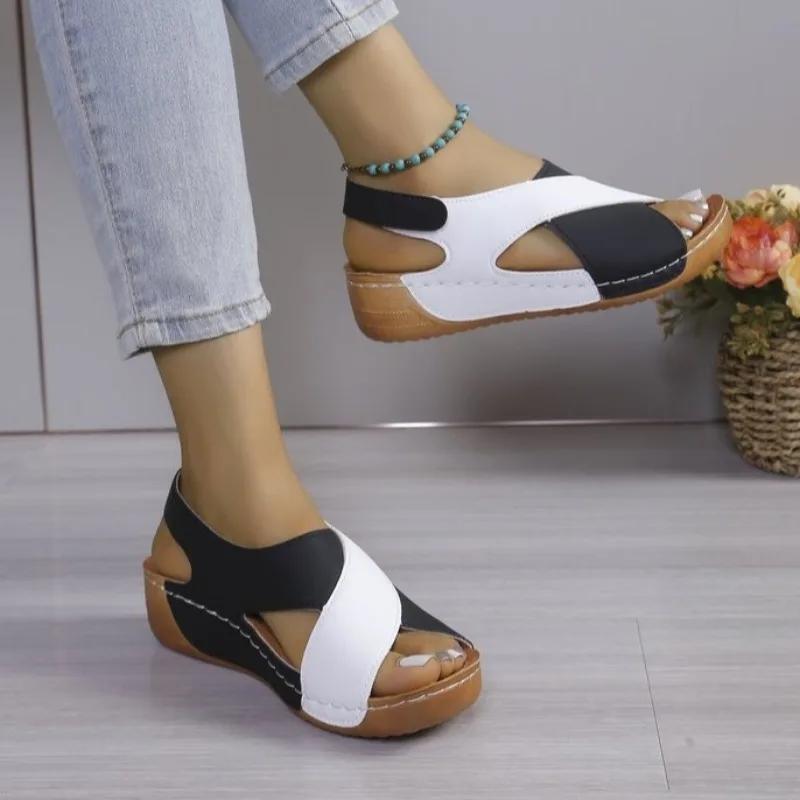 Mode Mode 2025 Zehensandalen für Damen Sommer Neue Farbkombination Outdoor Lässig Bequem Rutschfest Übergröße Keilsandalen
