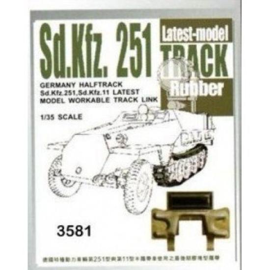 

AFV Club Caterpillar with Latest Model 1/35 Sd.Kfz.251 Rubber,