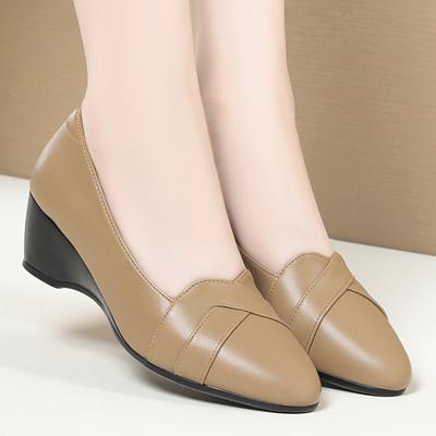 Buty damskie Obcasy klinowe Pojedyncze buty Miękka skóra Miękka podeszwa Buty dla mam Buty skórzane dla kobiet w średnim i starszym wieku