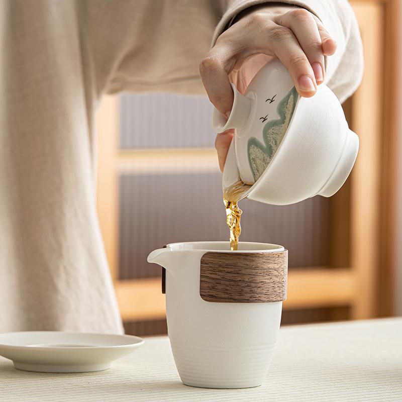 150ml Chinese Traditional Ceramic Gaiwan Tea Infuser Hand-painted Mountain Pottery Tea Tureen Teacup Handmade Tea Bowl Teaware