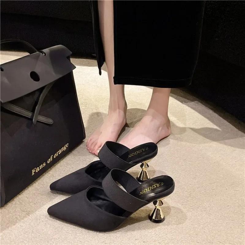 Fashion Size 35-46 Women Kitten Heels Mules Golden Rivet Pointed Toe Summer Sandals Fashion Beige Ladies Casual Med Heels Shoes