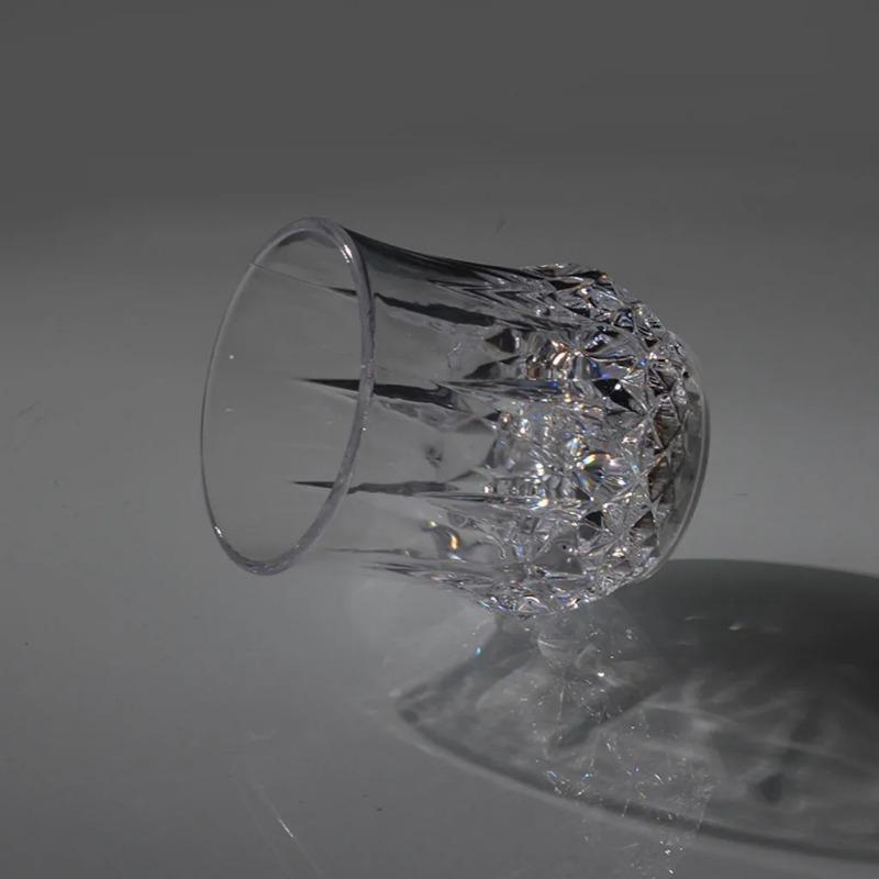Tazza in Vetro Tagliato Lampeggiante Automatica a LED Multicolore Tazza Luminosa Bicchiere da Vino Birra Bicchiere da Whisky per Bevande Bar Club Festa Natale