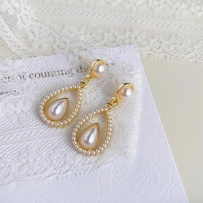 French Elegant Court Style Drop-shaped Pearl Earrings Light Luxury Versatile Temperament Stud Earrings Ear Jewelry