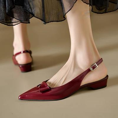 Mode 2025 Mode Spetsiga Pumps Sandaler Eleganta Dam Slingbacks Spänne Rem Låga Tunna Klackar Kvinnliga Bröllopsfest Mules Skor