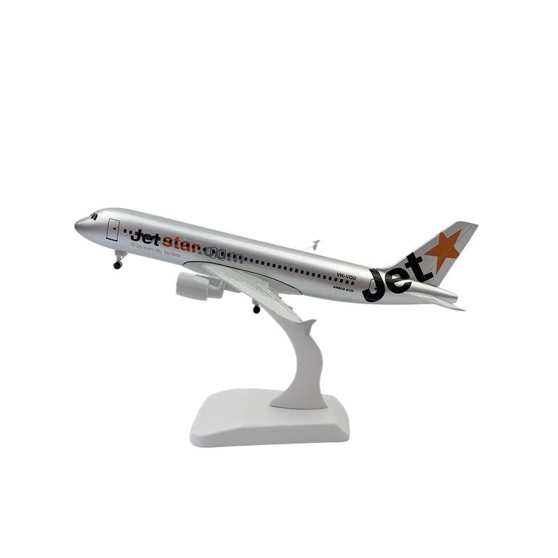 

1/400 Scale Alloy 320 A320 Jetstar Airways Aircraft 20CM Plane Model with Landing Gear Toy Airplane for Boys Gift for Collect серебряный