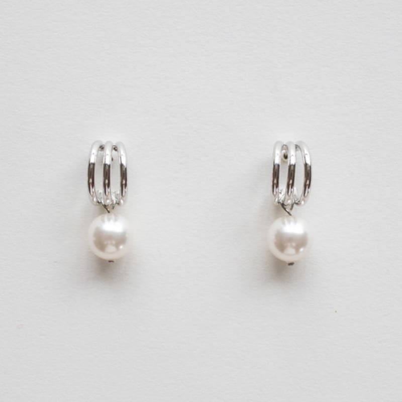 MERRYMOTIVE Curved Line Pearl Drop Earring