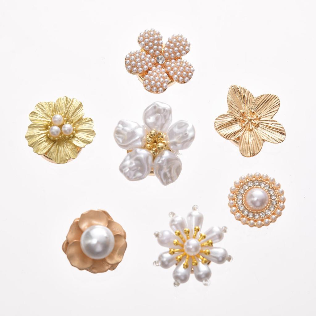 Women's Luxury Flower Collar Button Cover & Cufflink Set for Formal Events