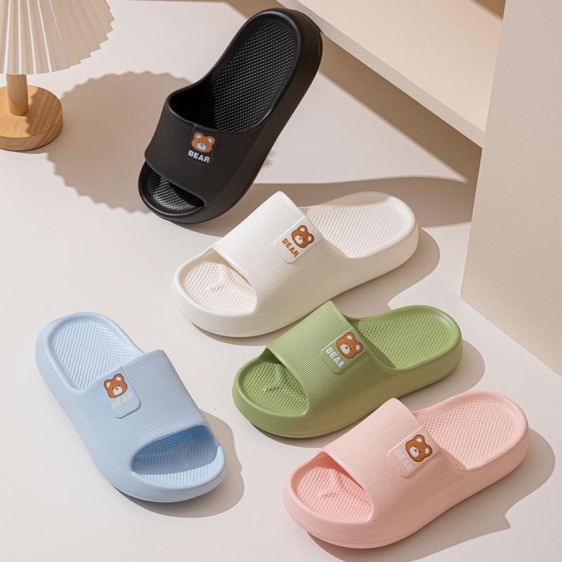 New Summer Thick-Soled Non-Slip Cute Bear Slippers for Women, Soft EVA Home & Outdoor Slippers for Men