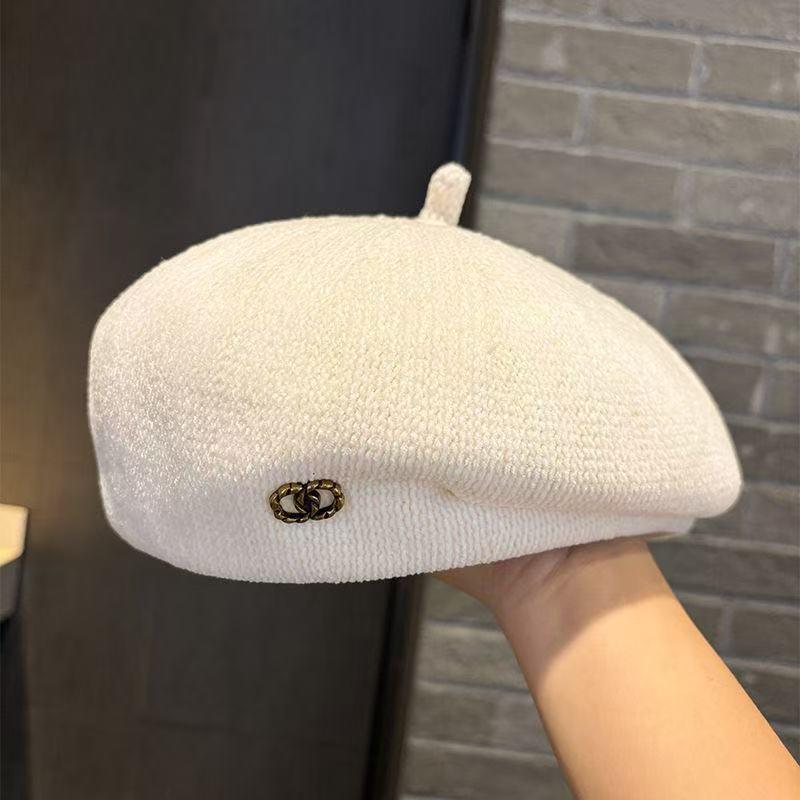 Japanese-Style Chenille Beret for Women - Korean-Inspired Fashion