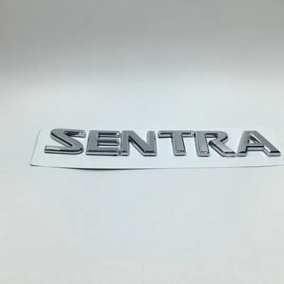 1 pièces pour N/issan Sentra Badge Logo coffre arrière porte de levage emblème chromé plaque signalétique autocollant