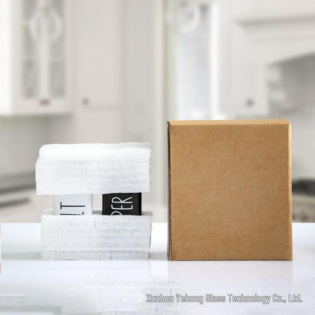 Black & White Glass Seasoning Bottle Set - Includes Pepper Powder Jars & Sprinklers