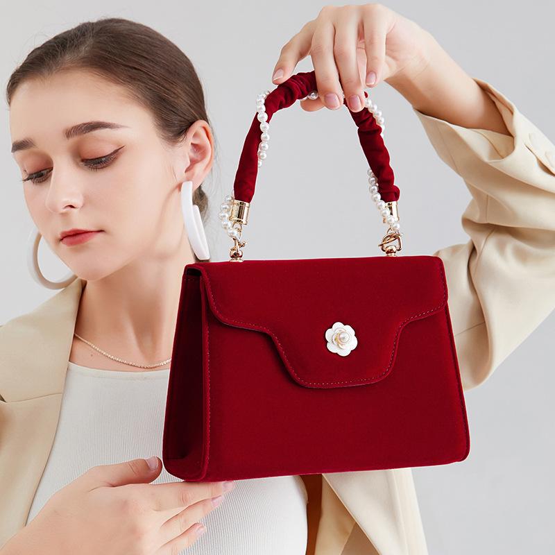 

Красная свадебная сумка для женщин, Высококлассная и нишевая свадебная сумка, Сумка женская ручная с камелией, Стильная сумка для невесты