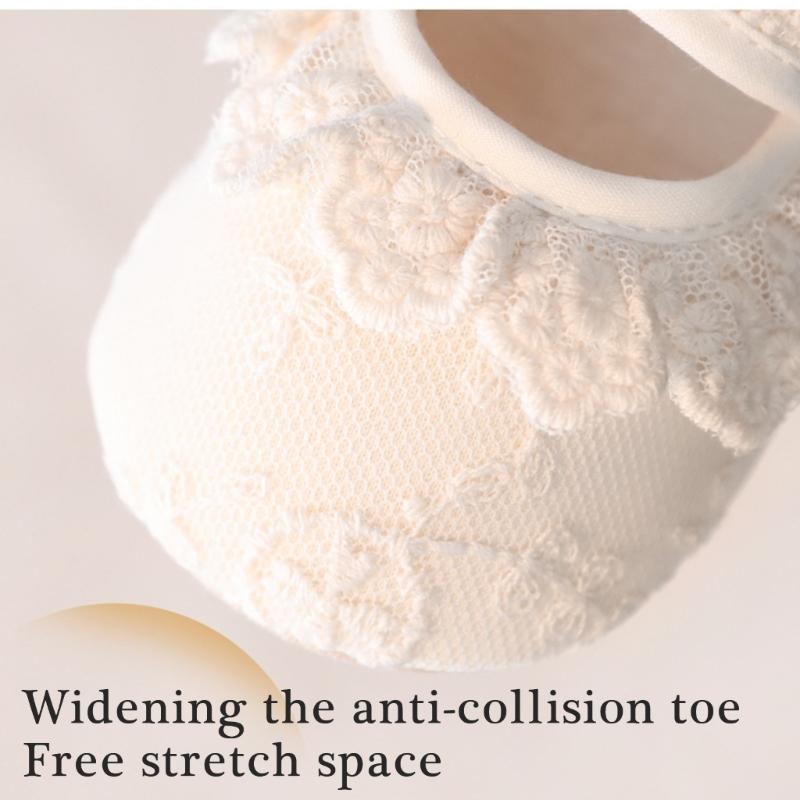 Flexible Scientific Walking Aid Soft Cotton Mesh Lined Slip Resistant Baby Floor Shoes with Easy Hook Loop Closure