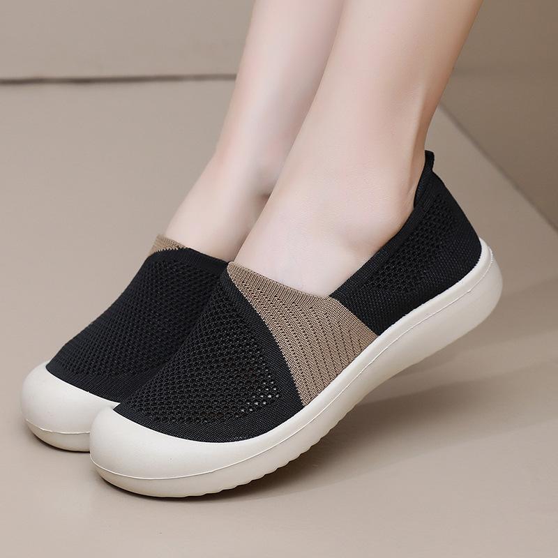 Summer New Old Beijing Cloth Shoes Women's Mesh Shoes Mesh Hollow Breathable Lightweight Mother Shoes Soft Sole Non-slip Casual Shoes