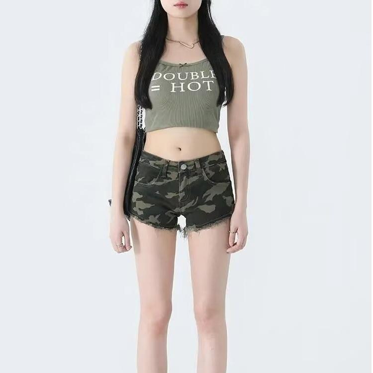 Women's Low Waist Camouflage Frayed Denim Shorts - Summer Retro Style, Petite Fit, Tight and Versatile Hot Pants