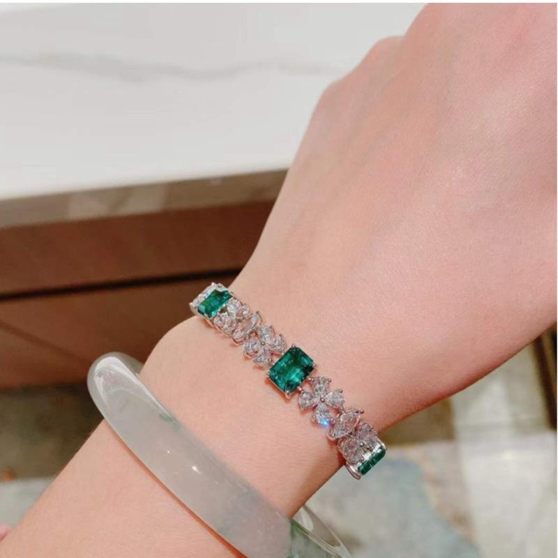 

BELLA BOX Роскошный новый золотой циркониевый клеверный браслет с подвесками сверкающего цвета, подходящий для женской повседневной вечеринки, модные ювелирные изделия NO.2