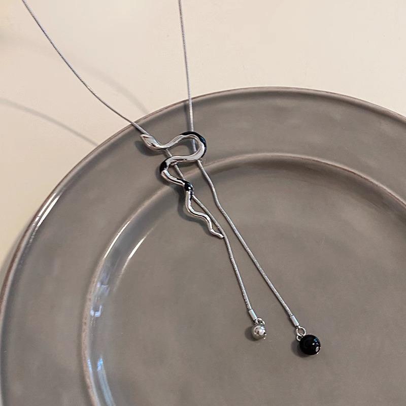 

Длинное ожерелье с переплетенными змеями для женщин и девочек, готическое панк-ожерелье с подвеской в виде змеи, ювелирные изделия, аксессуары, подарки чёрный