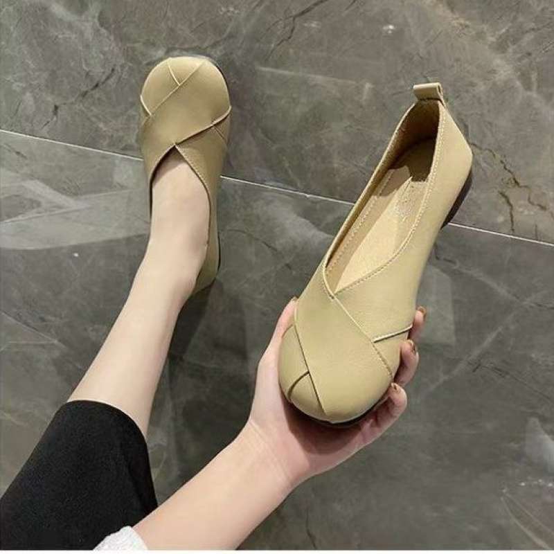 Korean version of student literature and art spring and autumn new comfortable shallow mouth mother single shoes versatile Mori flat bottom one ped