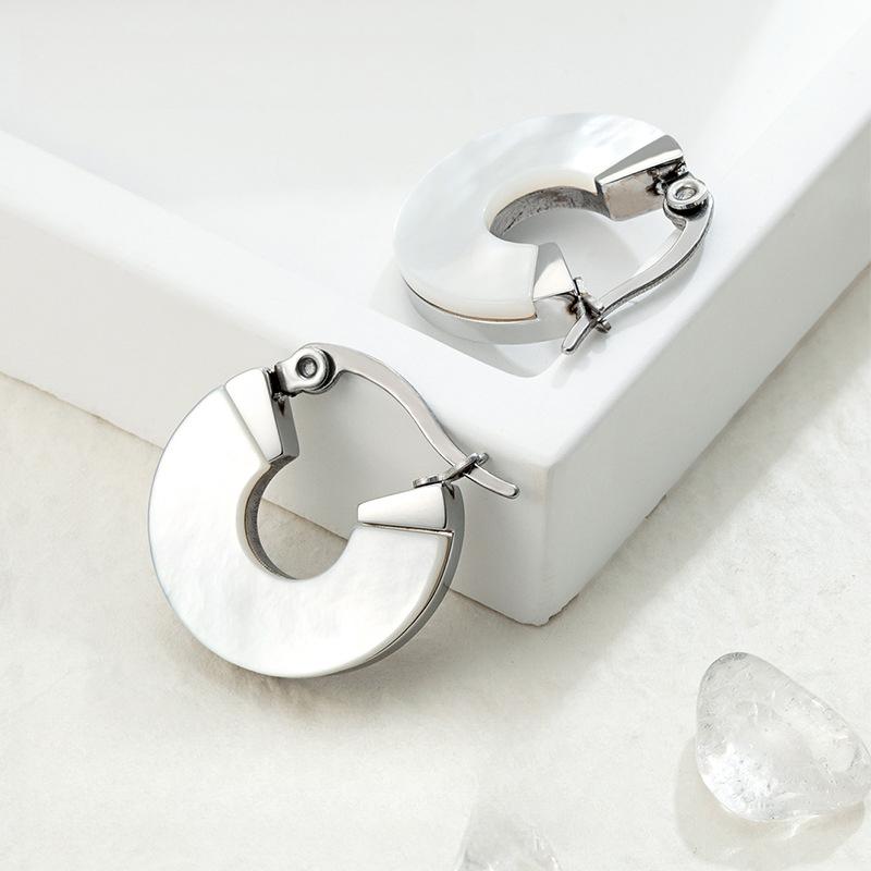 French Natural White Fritillary Earrings, Femininity, High-end Sense, Light Luxury Earrings, Fashion and Versatile for Girlfriends