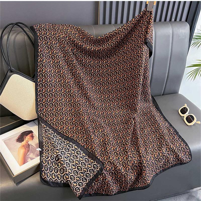 New Spring Women Cotton Scarf Beach Hijab Shawls and Wraps  Luxury Brand Flower Female Foulard Echarpe Designer Bandana
