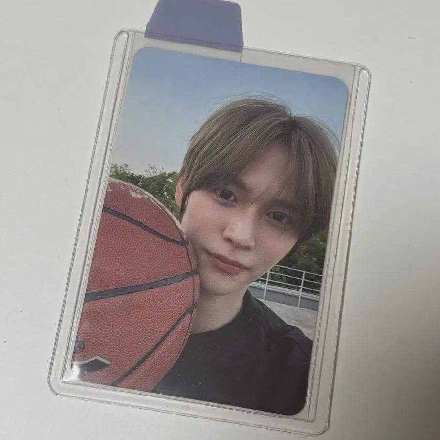 

RIIZE Ынсок Получи гитару Баскетбольная фотокарточка