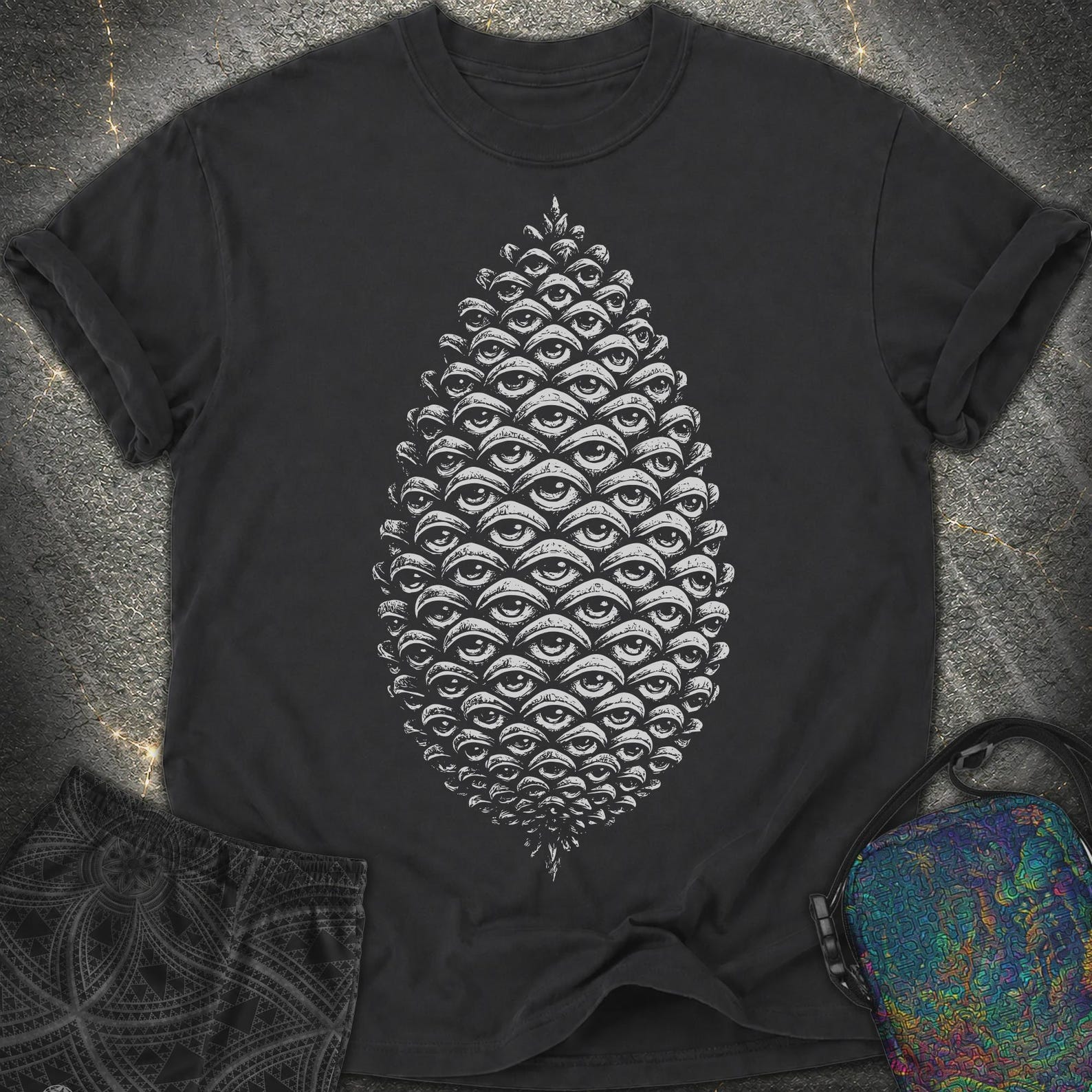 All Seeing Pinecone Comfort T-Shirt L