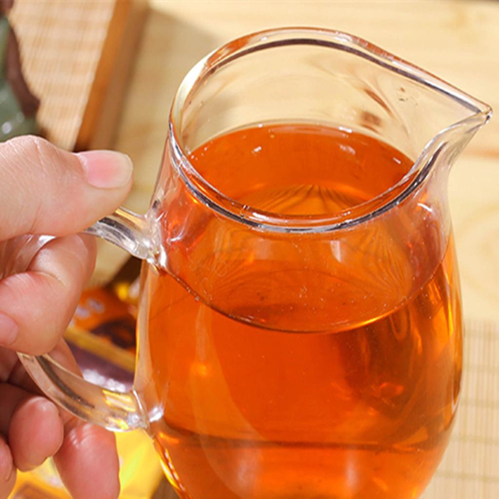 Einzigartige Teearomen: Tieguanyin, Milch-Oolong, Chrysantheme, Pu'er, Lotusblatt, Lebertee, Schwarzer Oolong, Holzkohle-geröstet