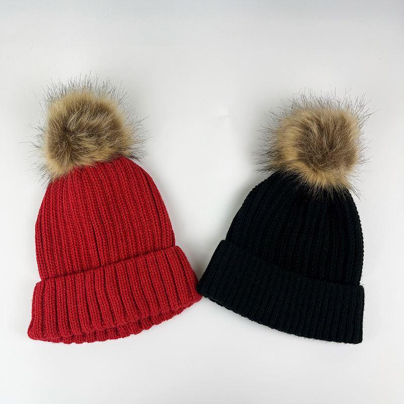 High Quality Trendy Youth Unique Winter Knitted Plain Beanies Rabbit Hair Top Ball Custom Logo Soft Beanie Hat