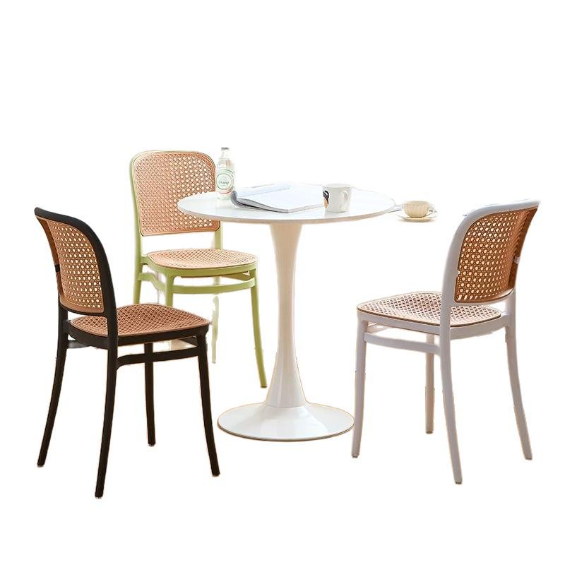 Stylish Rattan-Look Casual Dining Chair – Comfortable Patio or Plastic Chair with Woven Backrest