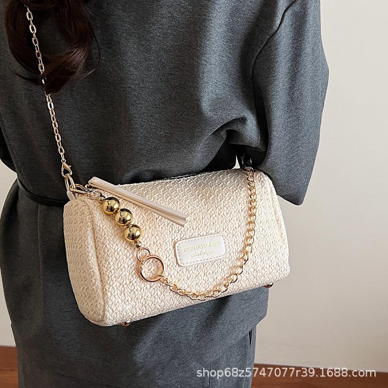 Straw bag women's bag 2025 new fashion chain messenger bag mini woven shoulder pillow bag rattan beach bag