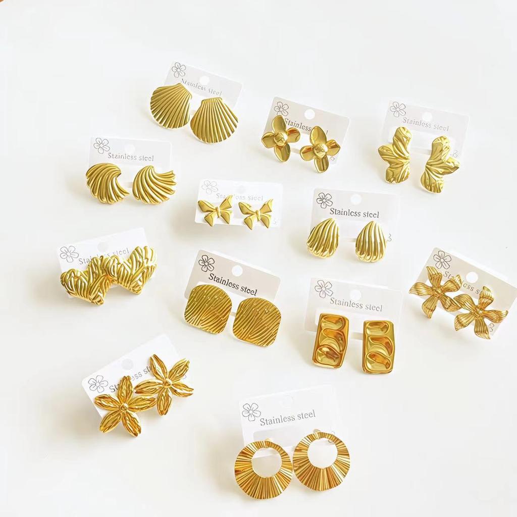 Klassische Mehrstil-Vintage 18 Karat Vergoldung Schmuck Ohrstecker Edelstahl Geometrischer Stab Minimalistische Ohrringe für Frauen