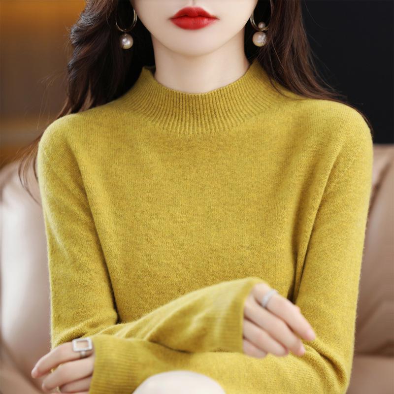 Women's Seamless Wool Knit Sweater - Short, Loose, Half-High Neck, Solid Color for Autumn and Winter
