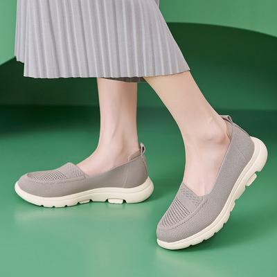 Scarpe Singole Semplici in Pelle Traforata Moda Materasso Leggero Antiscivolo Punta Tonda Tessuto Volante Traspirante Scarpe Singole da Mamma per Donne