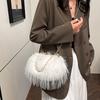 Niche Women'S Handbag, Versatile for Autumn And Winter, Featuring a Chain Crossbody Design