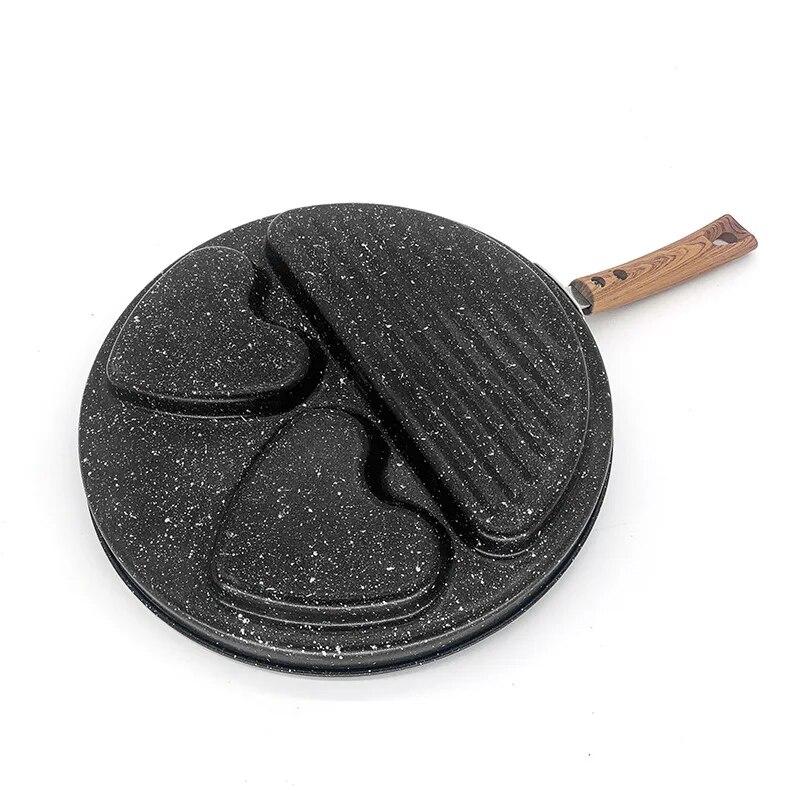 Three-hole Love Frying Pan Food Grade Coated Mini Omelet Pan Non-stick Wear Resistant Handle Cooking Utensils Accessories