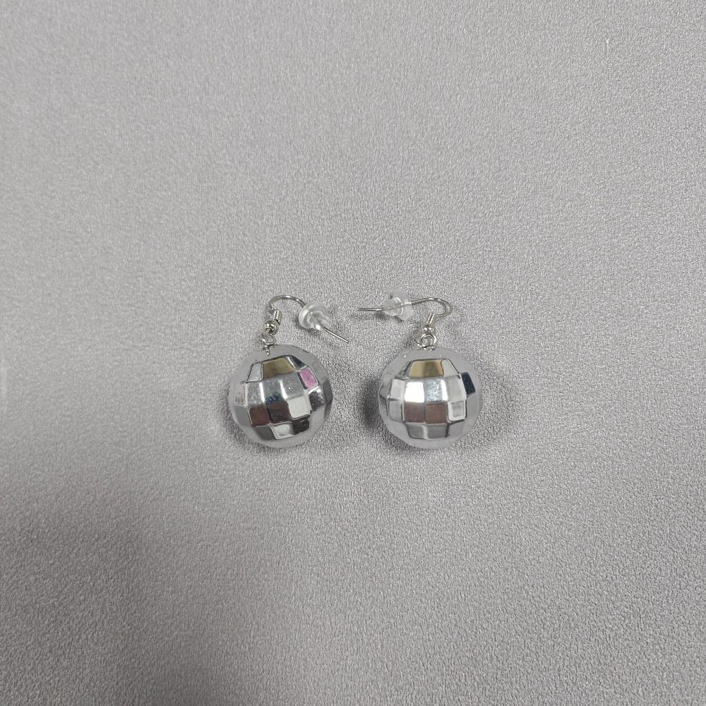 Retro Disco Ball Drop Earrings Women Boho Round Luxury Mirror Party Reflect Earrings Ball Dangle Jewelry Light Disco Earring