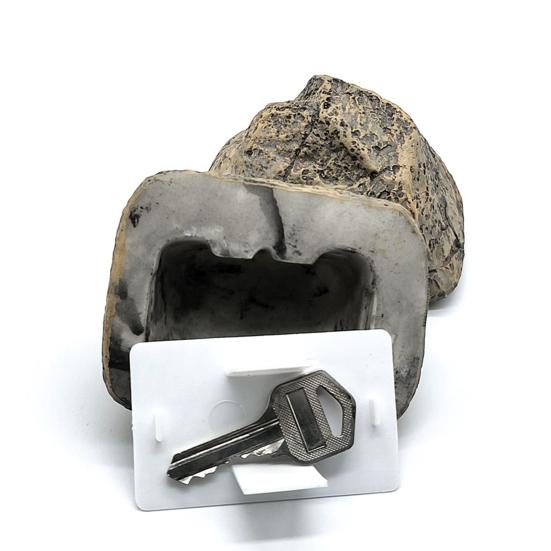 Garden Fake Stone Key Hider Storage Box Outdoor Yard Lawn Simulated Rock Resin Statue Decoration House Spare Key Secret Holder Container