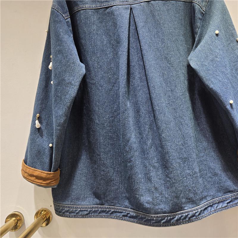 2025 Autumn/Winter Women's Beaded Denim Jacket: Mid-Length, Loose, Versatile, and Trendy.