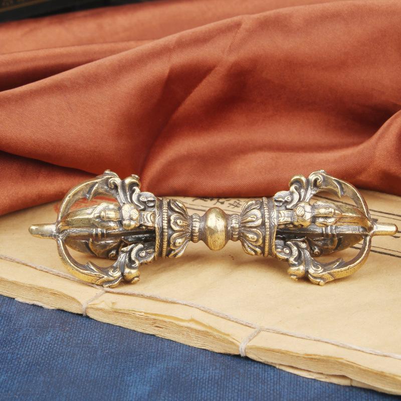 

Великий Латунний Тибетський Ручний Предмет Ретро Демоноборчий Релігійний Ритуальний Інструмент П ятизубчастий Ваджра Антикварна Колекція