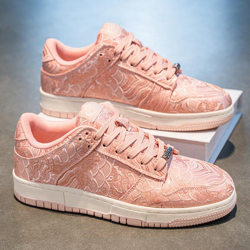 2024 Latest Popular Original Design Women's Training Shoes Couple Multi Functional Street Sports Shoes  Hard-Wearing  Breathable