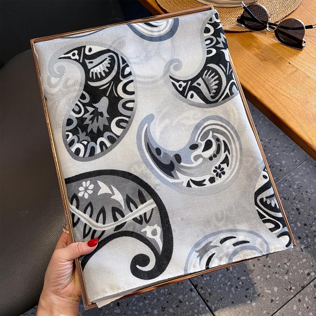 European and American Cashew Flower Atmospheric Scarf for Women  Long Cotton and Linen  Soft Skin-friendly Neck Care Shawl  Warm Autumn and Winter