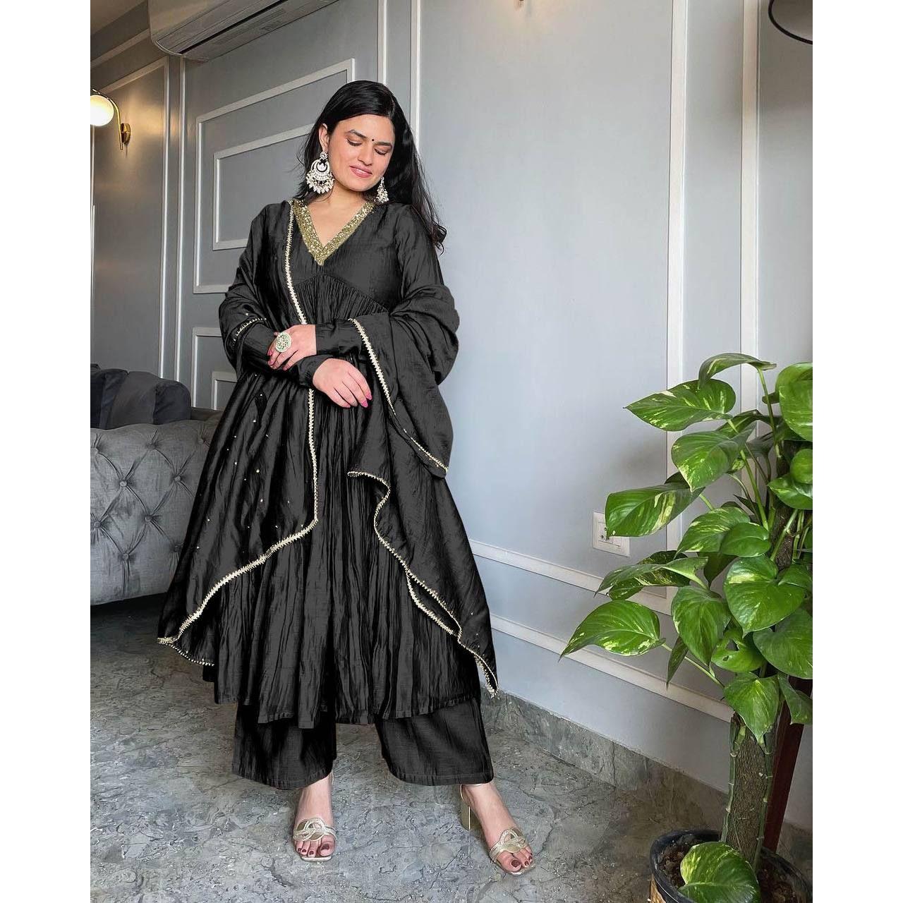 

*Выпуск нового комплекта Đěsigner Party Wear Look Pur Chinon из шелкового топа Plazzo и Dupatta*