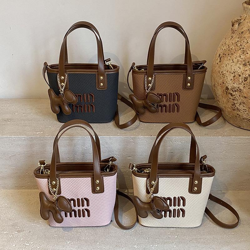 Retro woven handbag bag women's new large-capacity shoulder bag versatile bucket bag messenger bag